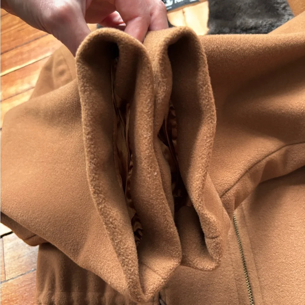 Vintage LISA FASHION Wool Cashmere Coat | Hourglass Silhouette | Med - Picture 13 of 15
